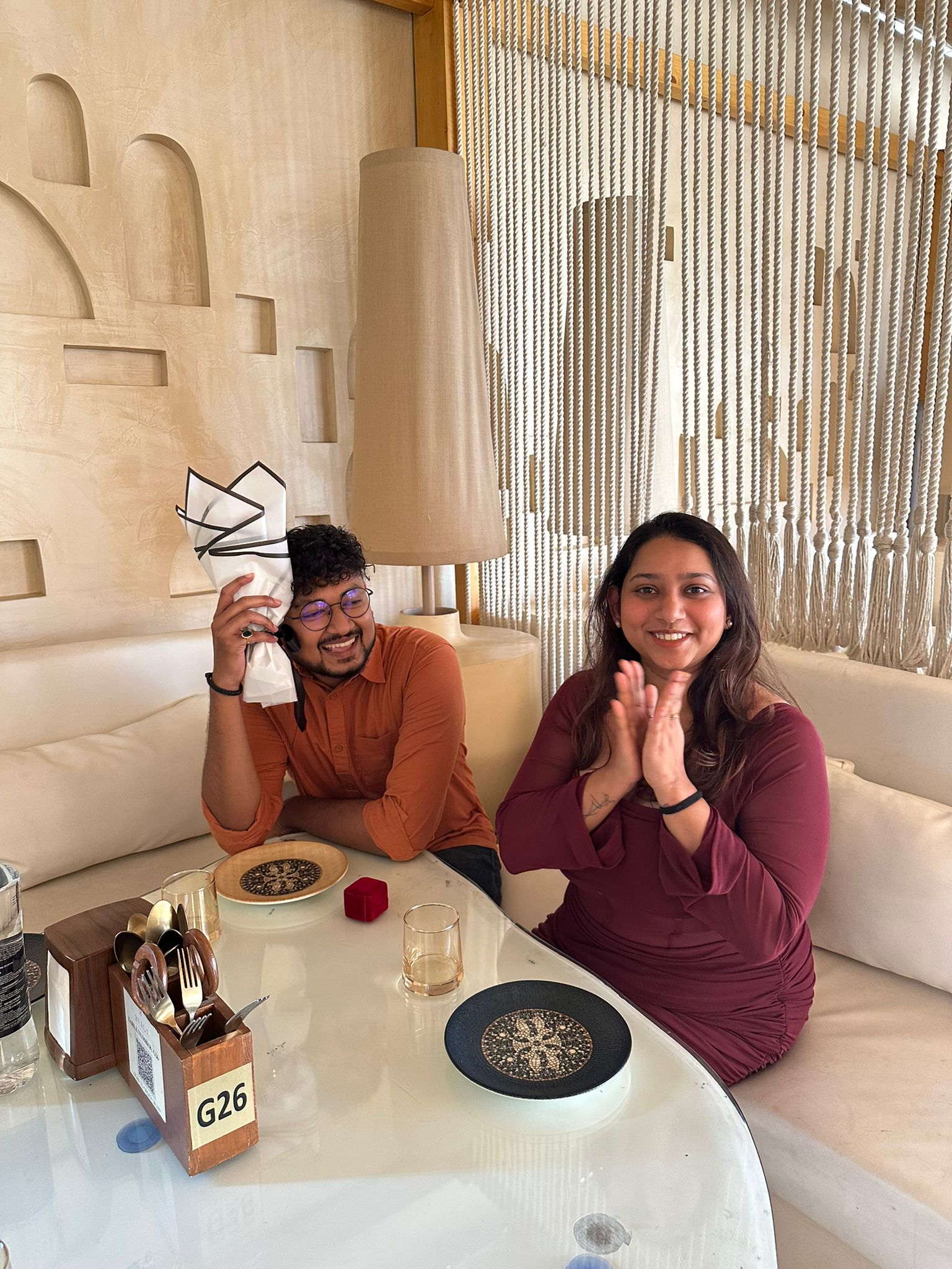 Deepesh proposing to Rajshree